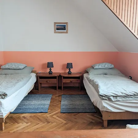 Várkapitány-lak Apartman Csesznek